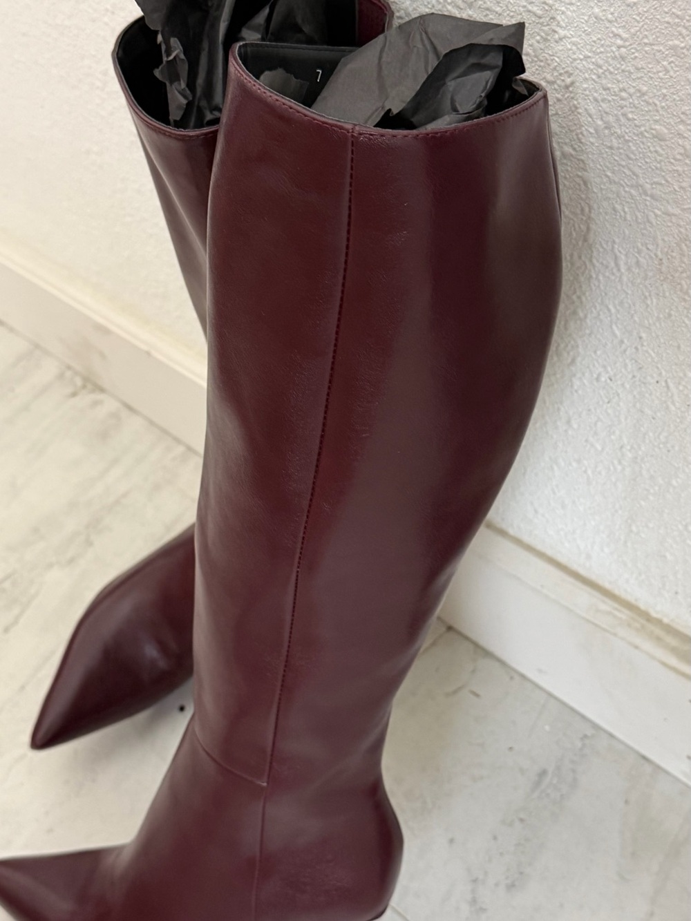 Princess Polly Tall Pointed-Toe Knee Boots in Burgundy